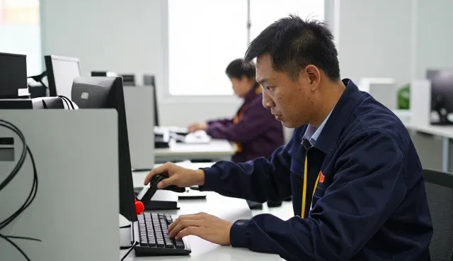 重庆金肯科技有限公司探索技术培训更多应用场景